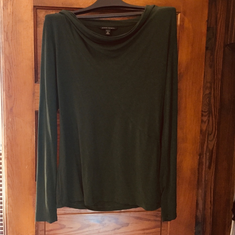 Banana Republic forest green cowl neck - M